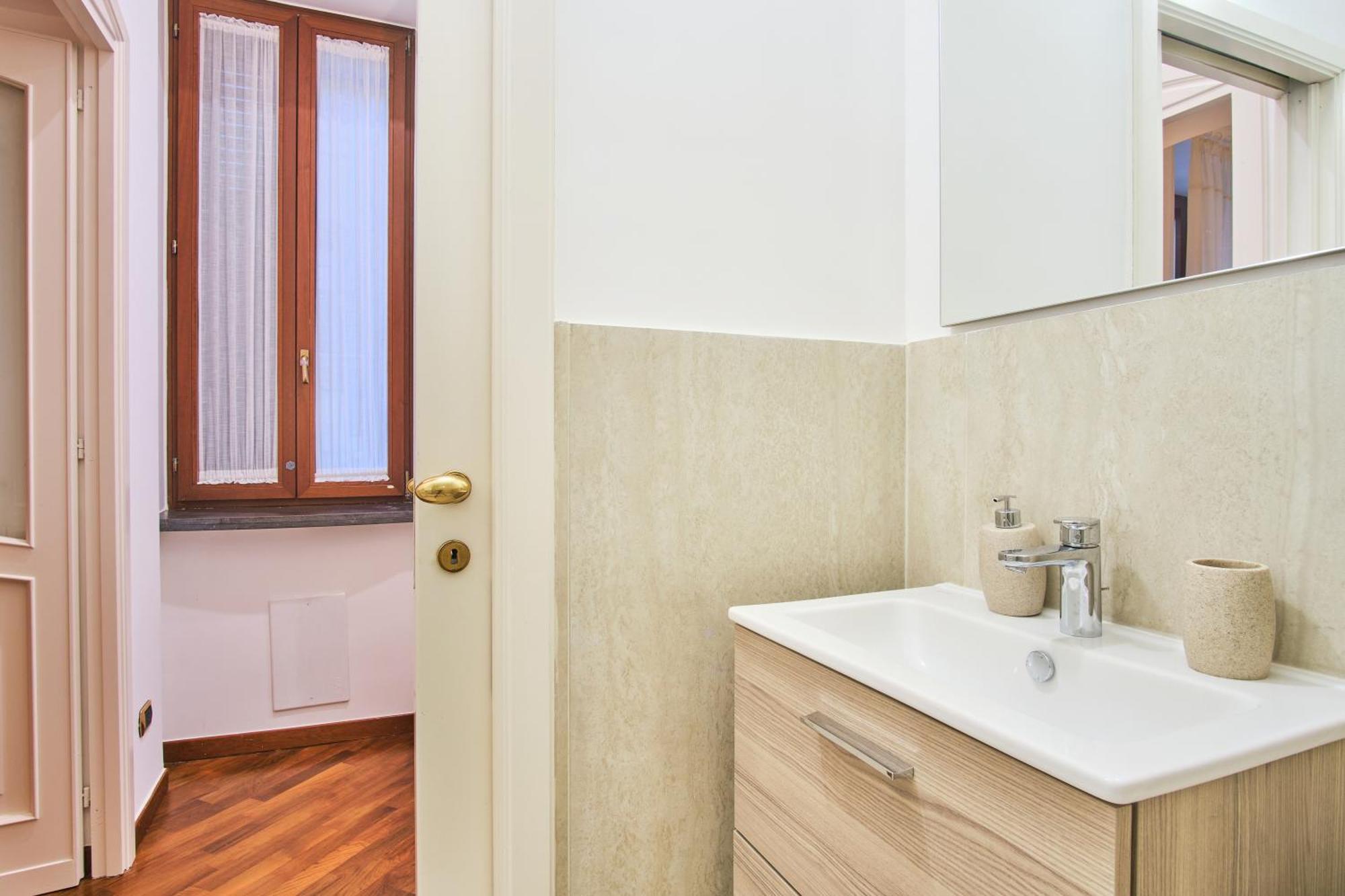 Pink Star Luxury Apartment