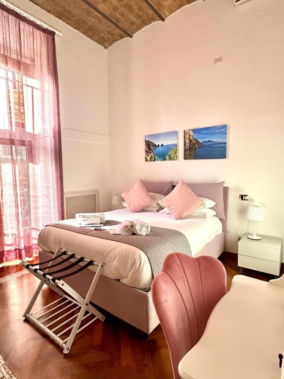 Pink Star Luxury Nápoles